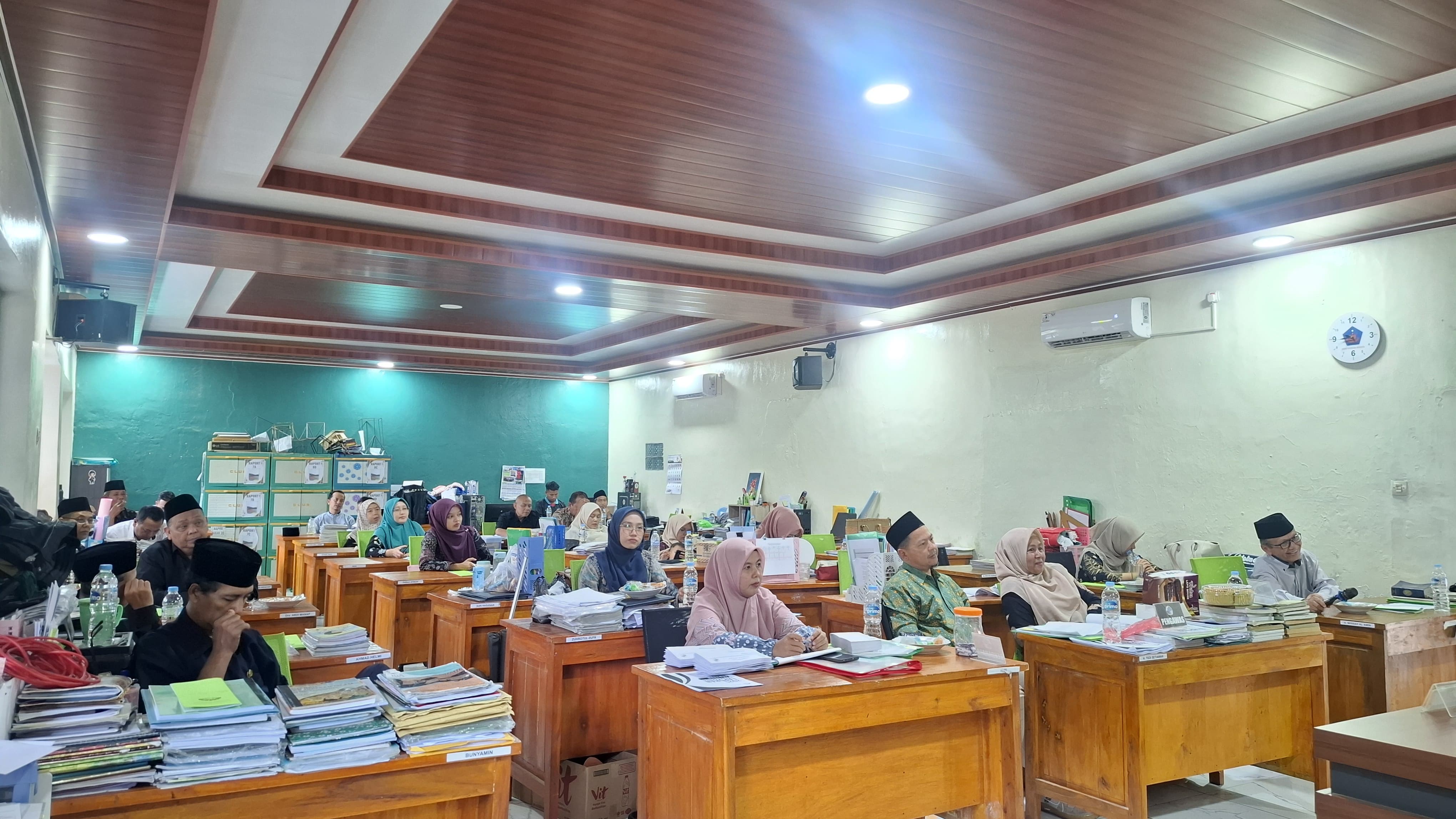 Rapat Dinas Guru