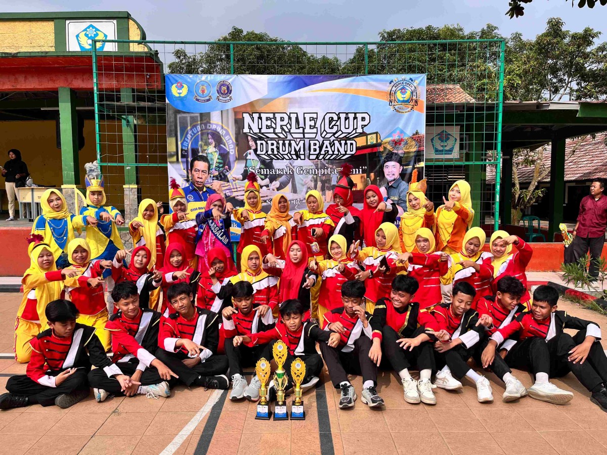 Harapan 1, Field comannder terbaik 2, Drum major terbaik 2 Neple Open Drumband Competition